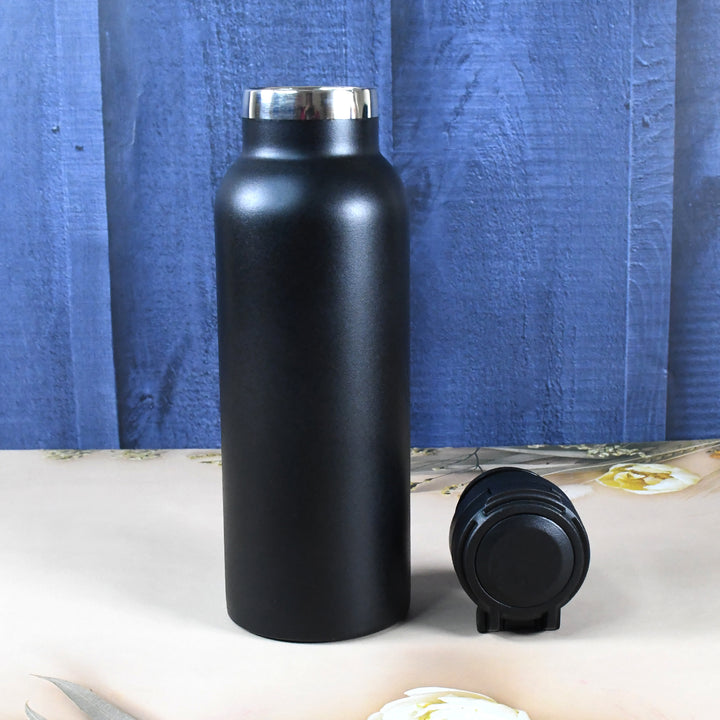 Superior eMart 650 ml water bottle for kids in sleek black design with stainless steel lid