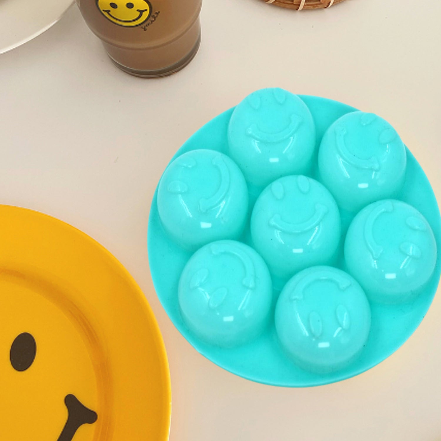 7-cavity silicone mold for making smiley face chocolates