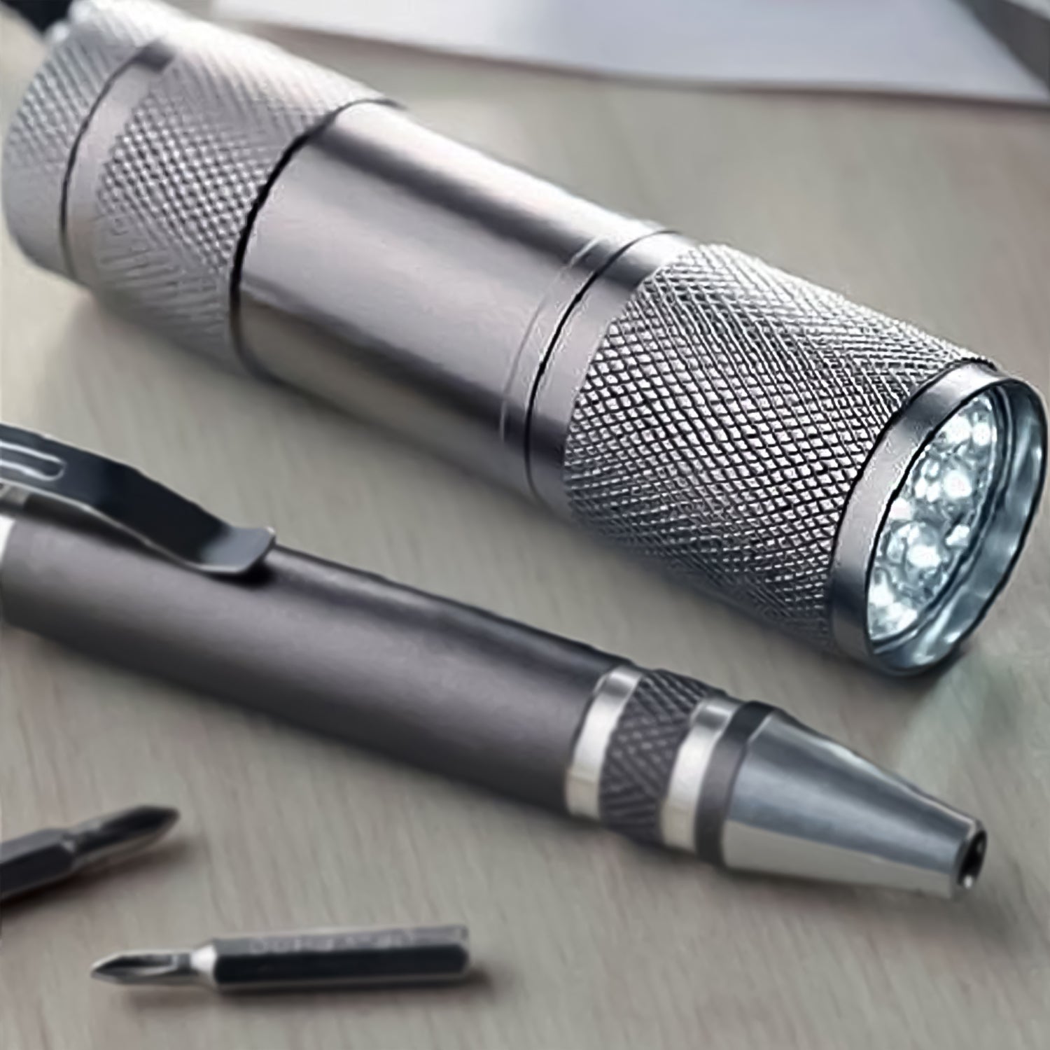 Portable Mini Torch, Super-Bright Mini 3 LED Bulb Pocket Torches - Small Keyrin - 8598_3led_pocket_torch_light_1pc_no3