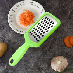 Plastic kitchen grater with sturdy grip handle