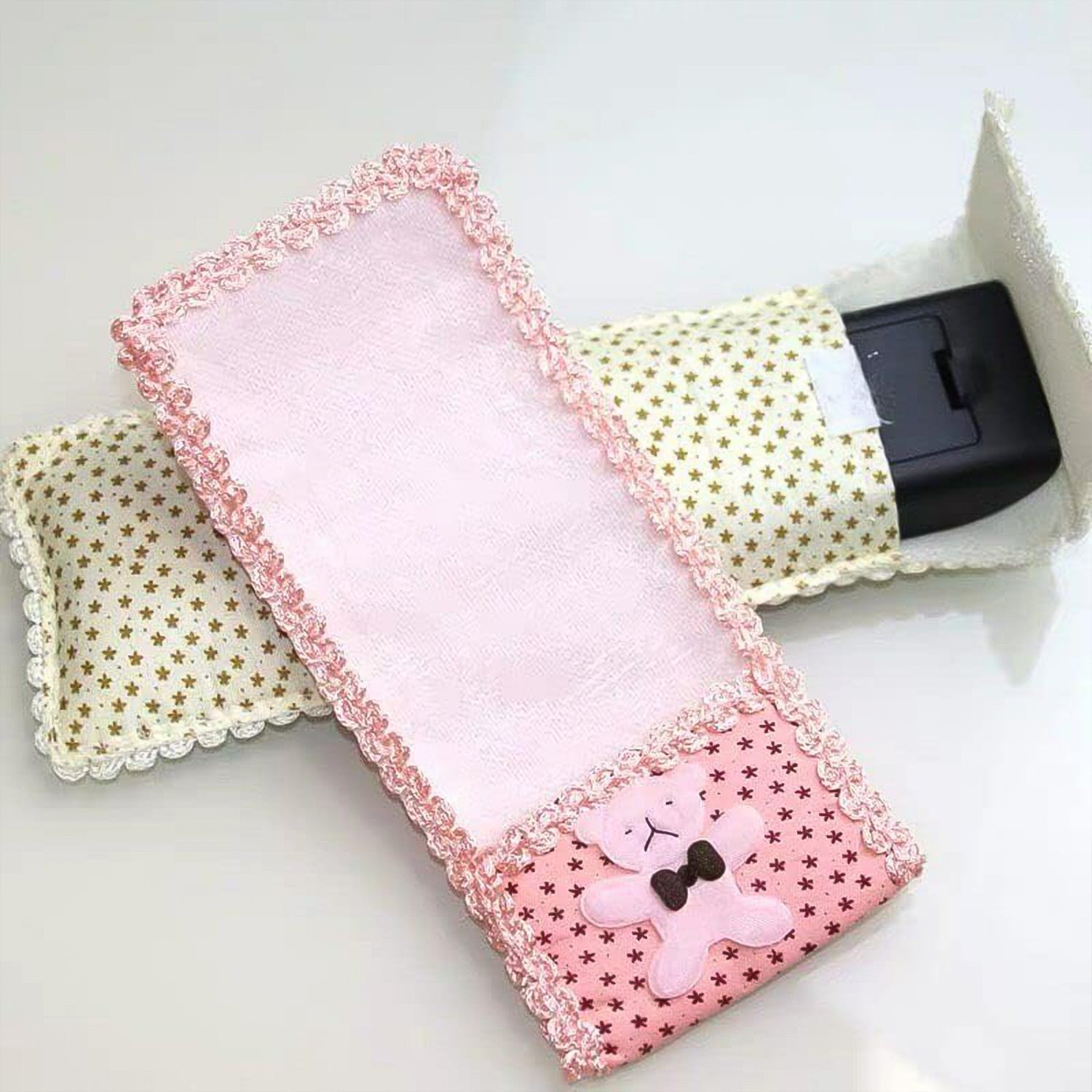 Cartoon Cloth Lace Remote Control Cover Remote Case (1 Pc / 21×8 CM / Medium) - 18411_medium_cloth_remote_case