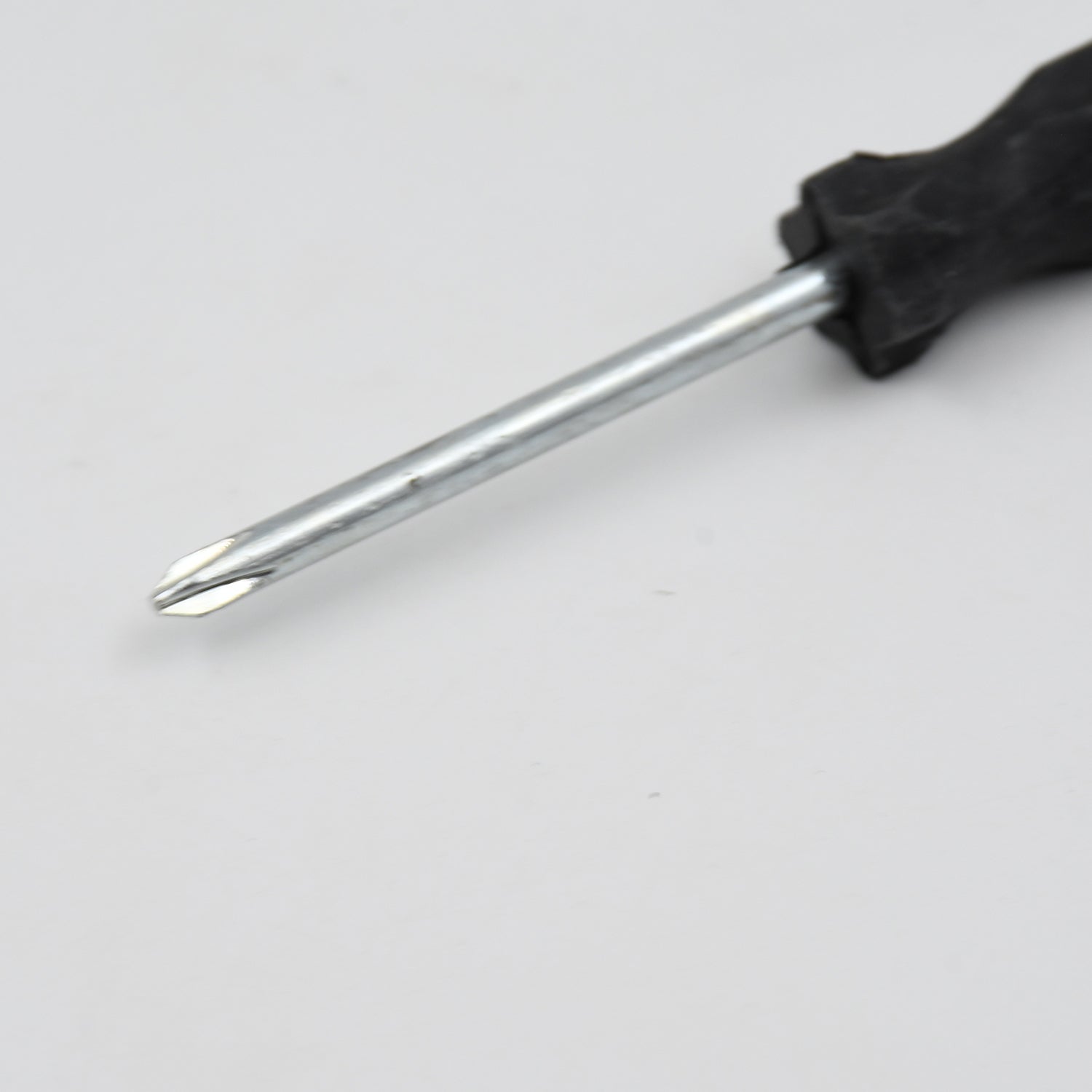 Small Cross-Head Screwdriver for Appliances - 15004_mini_screwdriwer