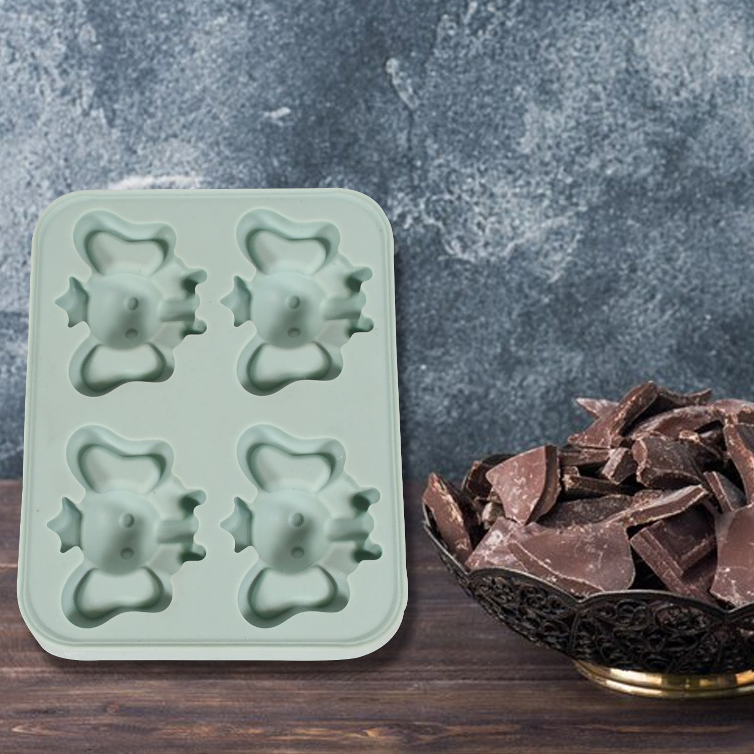 Silicone Cartoon Shape 4 Grid Ice Cube Tray Ice Cube Molds Trays Small Cubes Tra - 8160_silicone_4grid_ice_tray_1pc