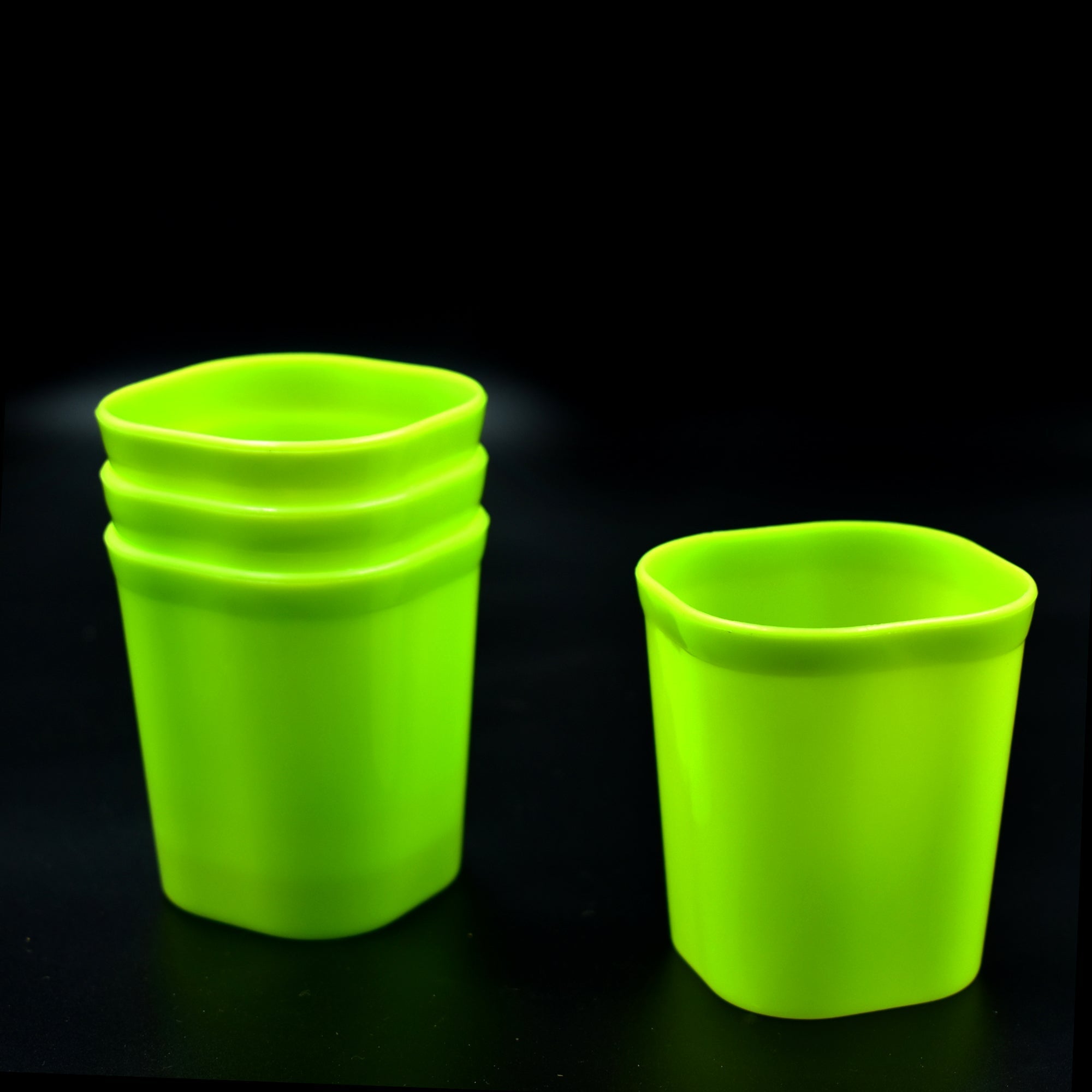 Plastic drinking glass set, ideal for daily use.