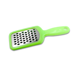 Kitchen grater with wide surface for efficient shredding