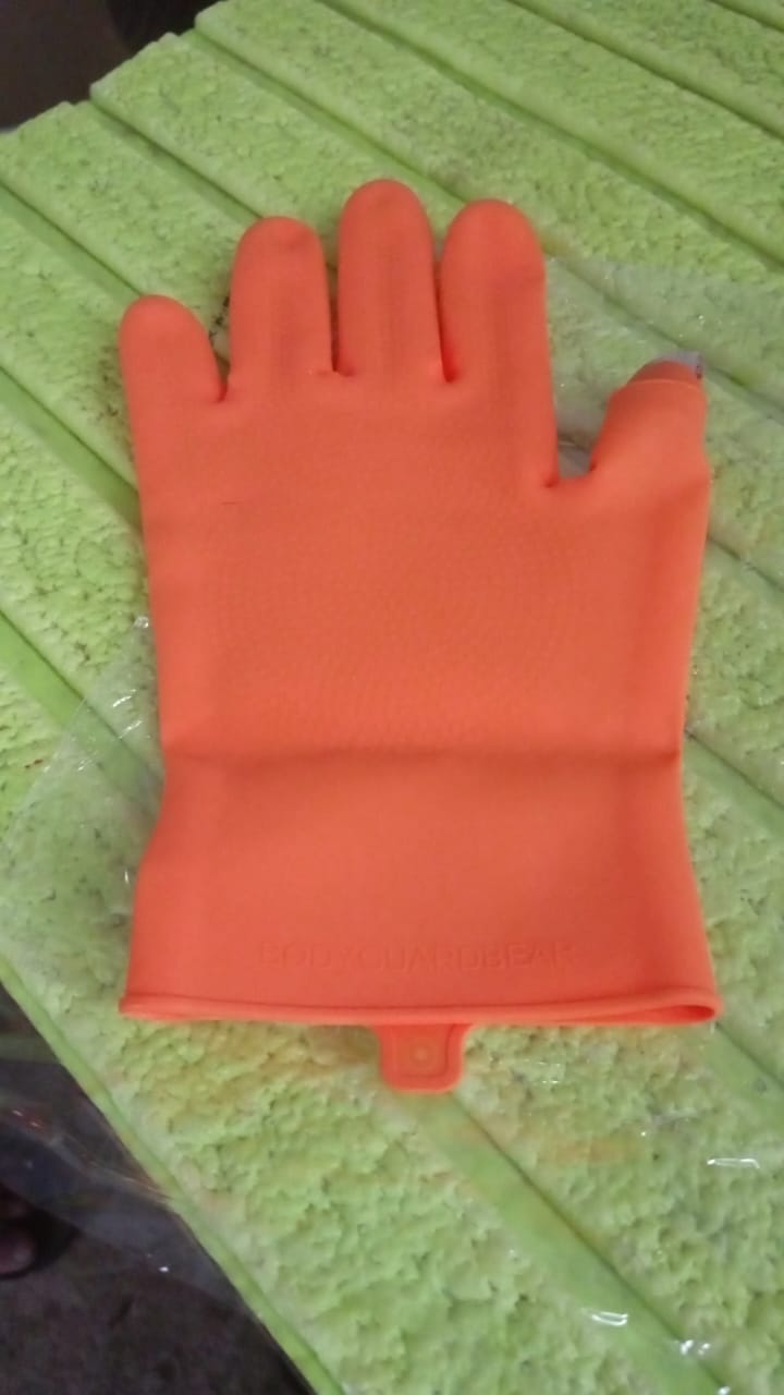 दाएं हाथ के सिलिकॉन अंगूठे कटर दस्ताने (1 पीसी) - 10158_sili_thumb_cutter_gloves_1pc