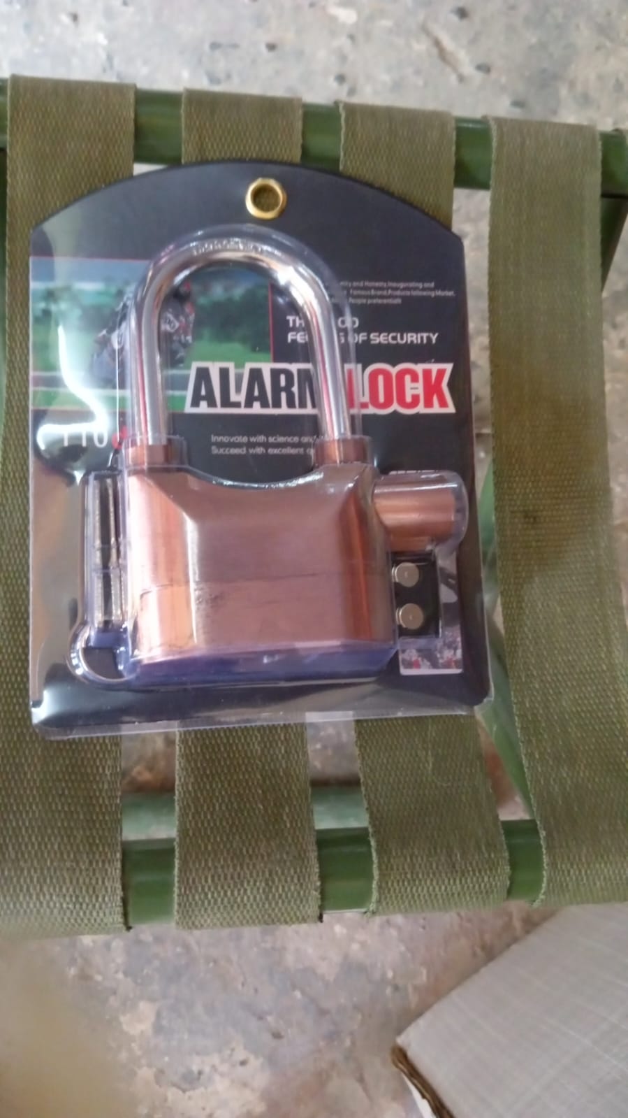 Security Alarm Metallic Lock System with 3 Keys (1 Set / Mix Color) - 15013_security_alarm_padlock