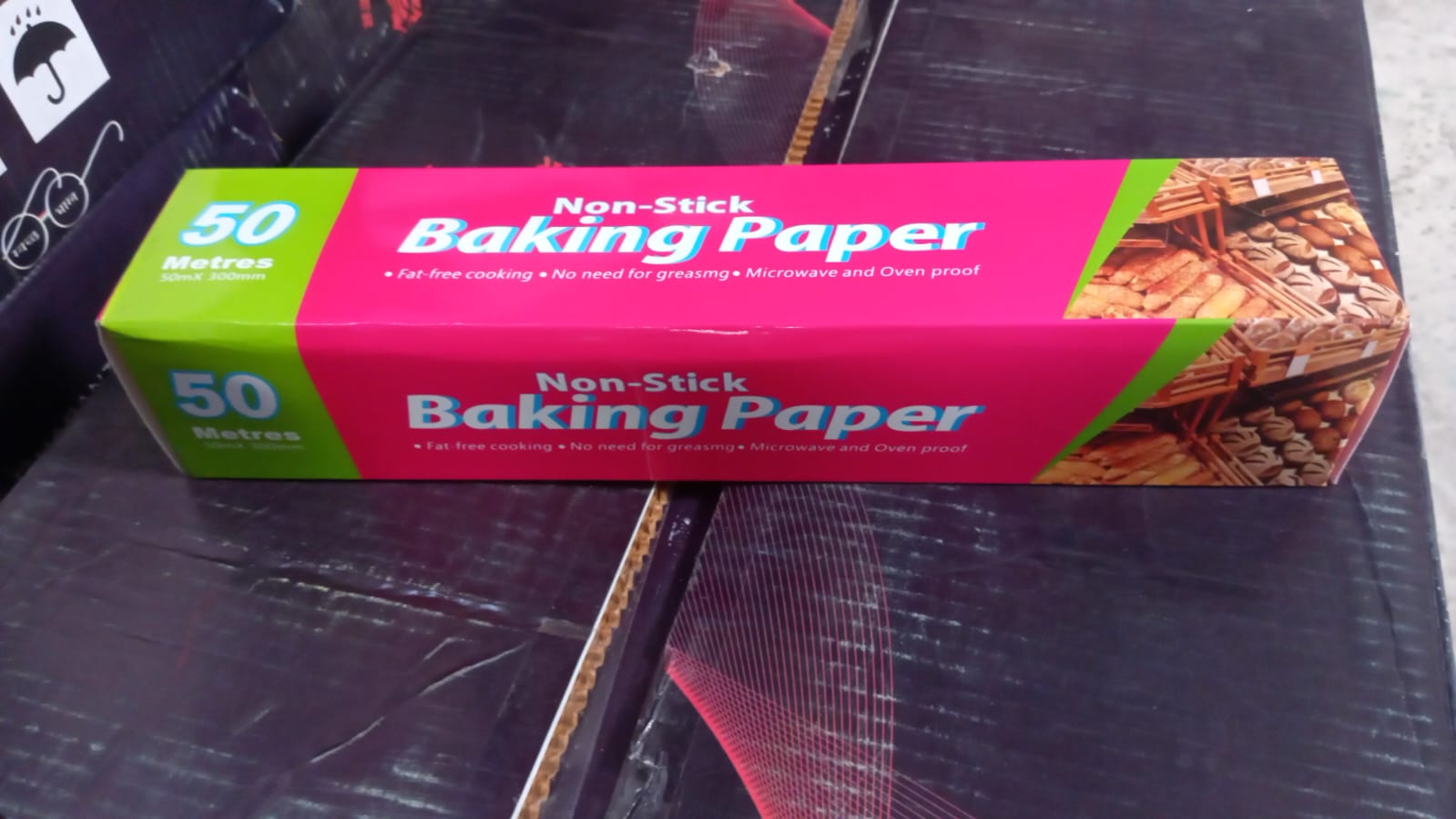 Non-Stick Parchment Paper: Easy Cleanup for Baking, Grilling & More (Microwave & - 5819_50mtr_baking_paper