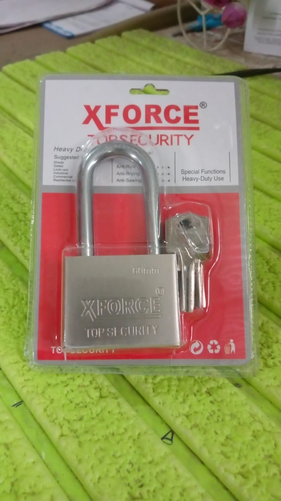 Multipurpose Solid 6 Keys Padlock 60 mm / 1 Pc) - 15021_solid_pad_lock_60mm