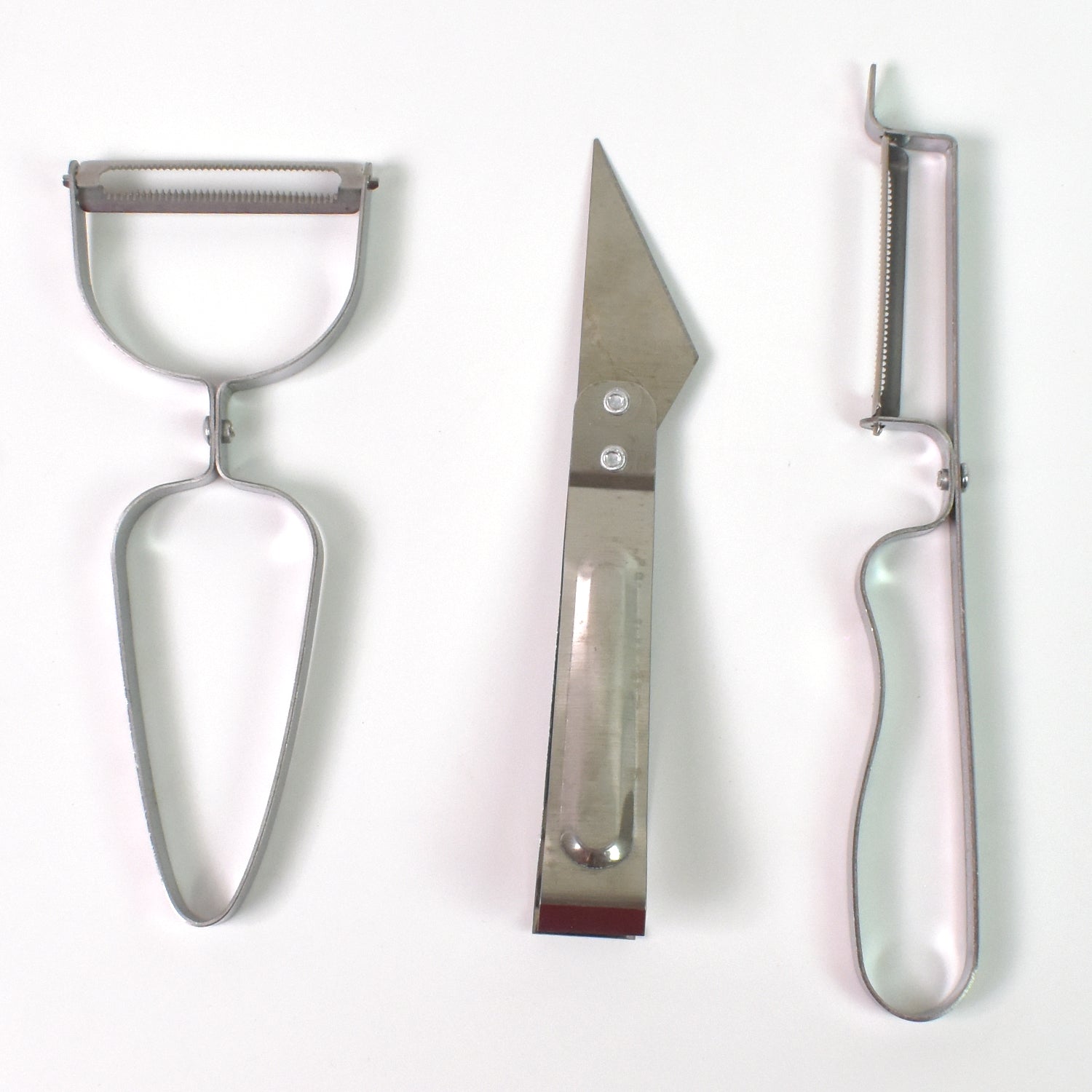 3 pcs peeler and grater set with stainless steel tools for efficient peeling and grating in the kitchen