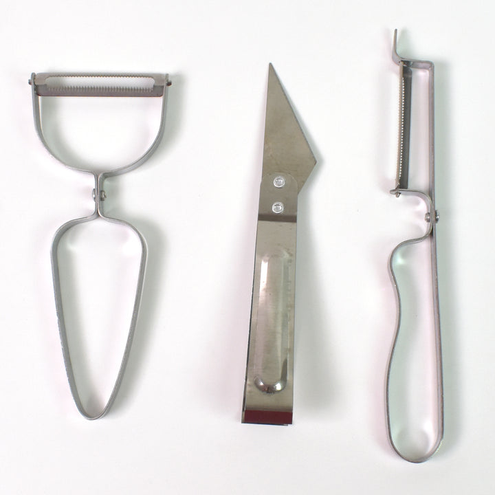 3 pcs peeler and grater set with stainless steel tools for efficient peeling and grating in the kitchen