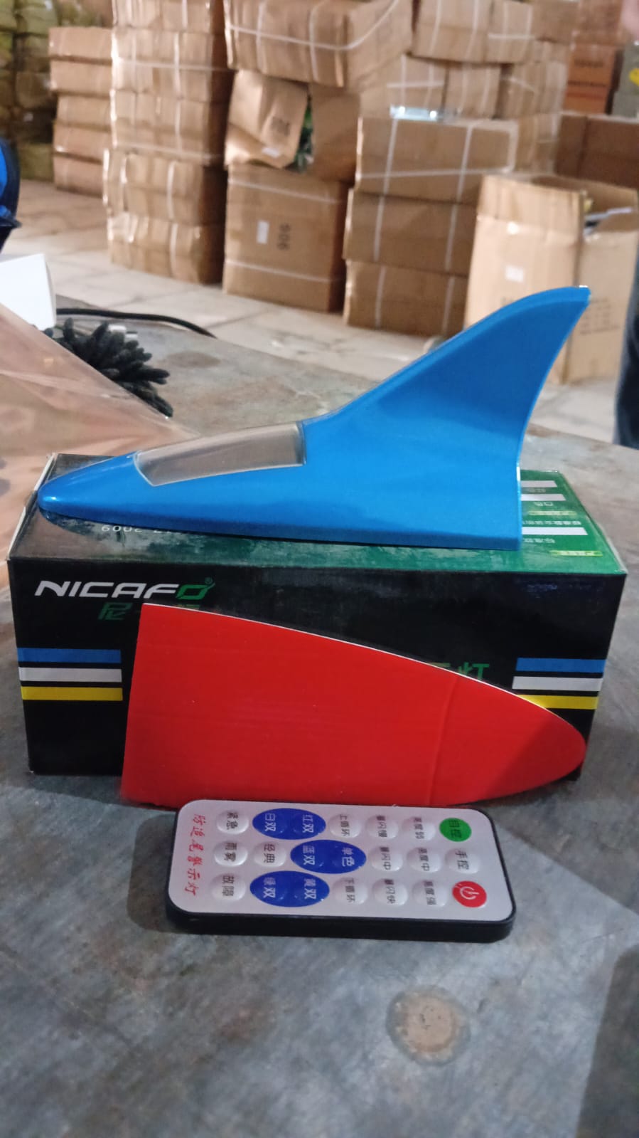 Shark Fin Light With Remote, LED Signal Antenna Solar Shark Fin Car Roof Light S - 8594_shark_fin_car_light_n_remote