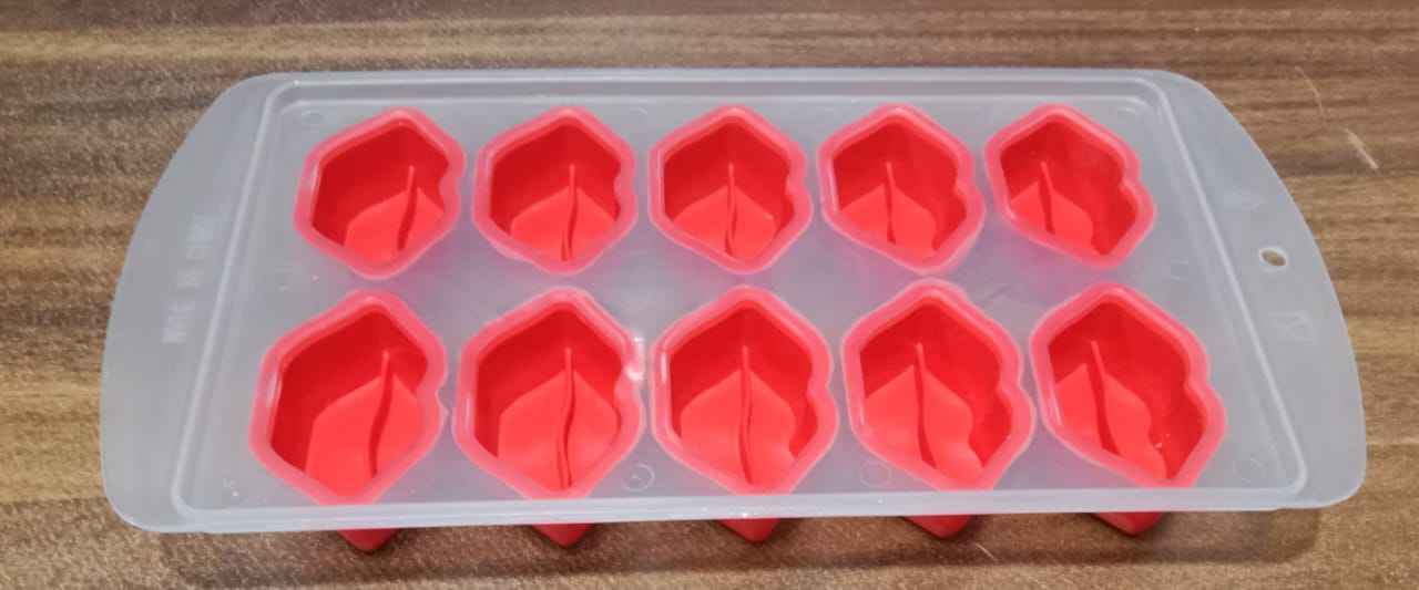 Silicone Mold Ice Cube Tray Creative Sweet Multi Type Ice Tray Buckets, Ice Cube - 5704_lips_shape_ice_tray_1pc