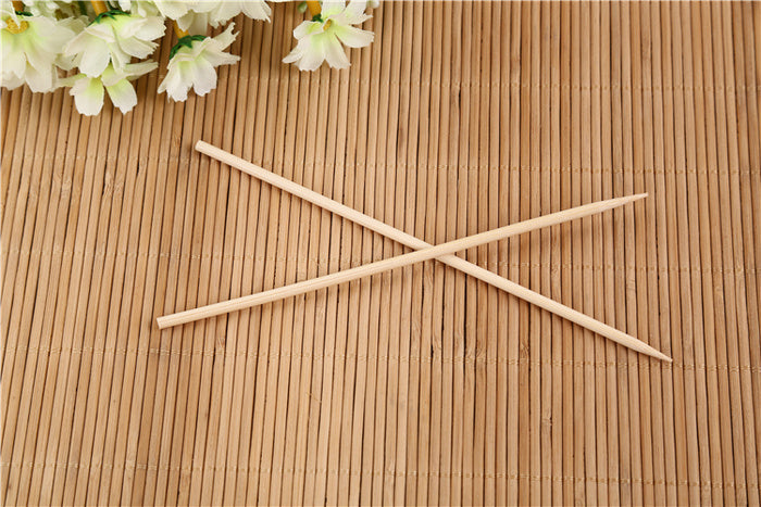 Natural Bamboo Wooden Skewers / BBQ Sticks for Barbeque and Grilling - 1116_bamboo_bbq_stick