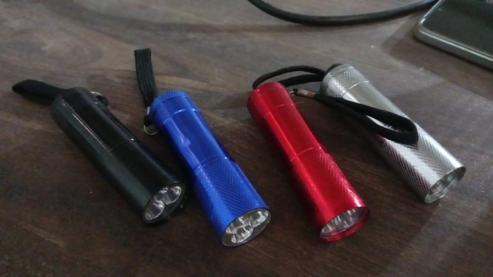 Portable Mini Torch, Super-Bright Mini 3 LED Bulb Pocket Torches - Small Keyrin - 8598_3led_pocket_torch_light_1pc_no3