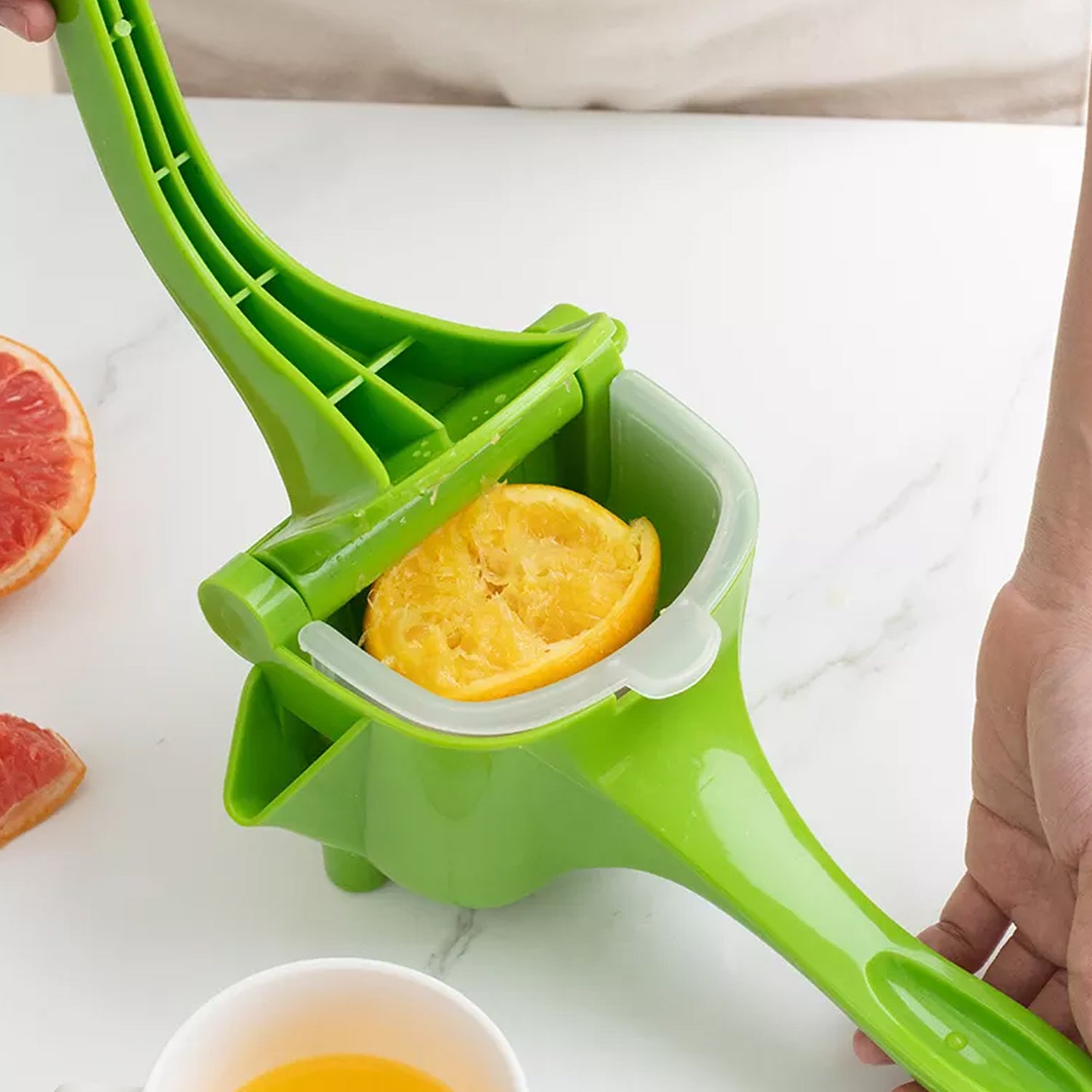 Hand Press Squeezer / Juicers (Multicolour)