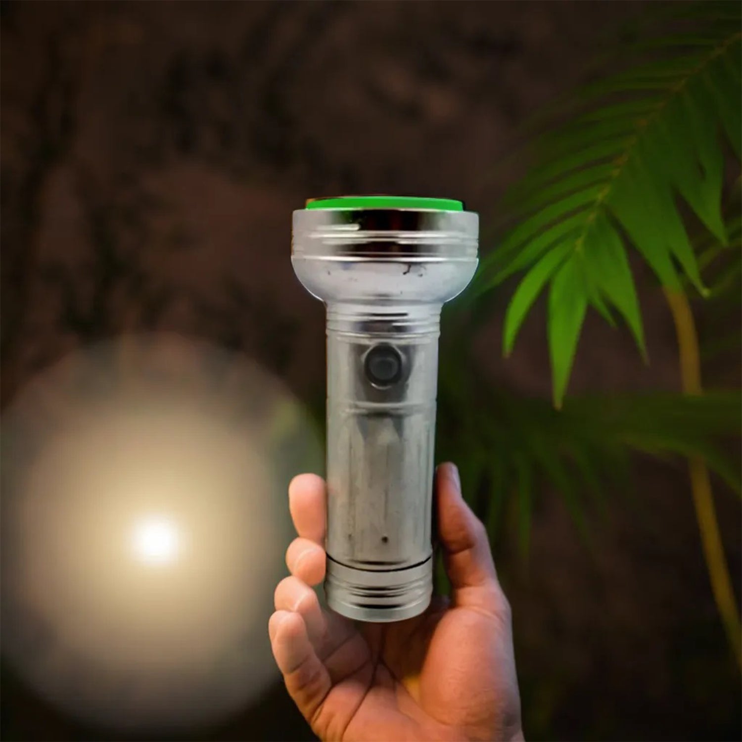 Nostalgic Flashlight,Flashlight Outdoor, Portable Nostalgic Simple Iron Outdoor  - 8553_vintage_led_torch