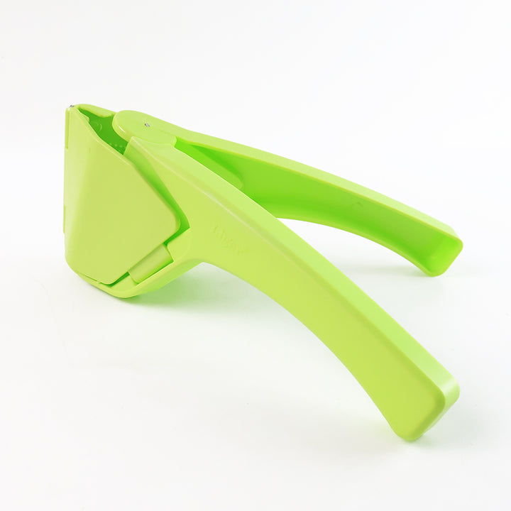 Liger Plastic Manual Handheld Lemon / Orange Squeezer (1 Pc)