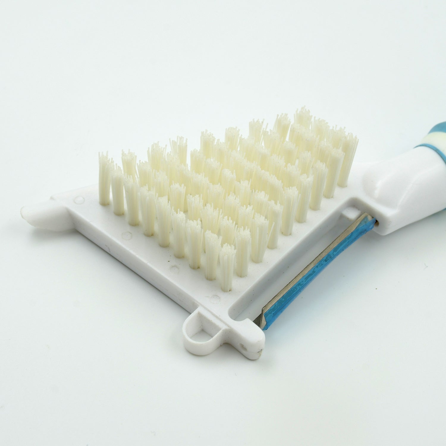 Multipurpose vegetable peeler brush is a must-have for your home kitchen