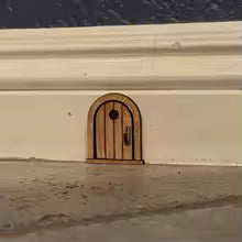 Handmade Wooden Mouse Hole Door – Retro Home Decor