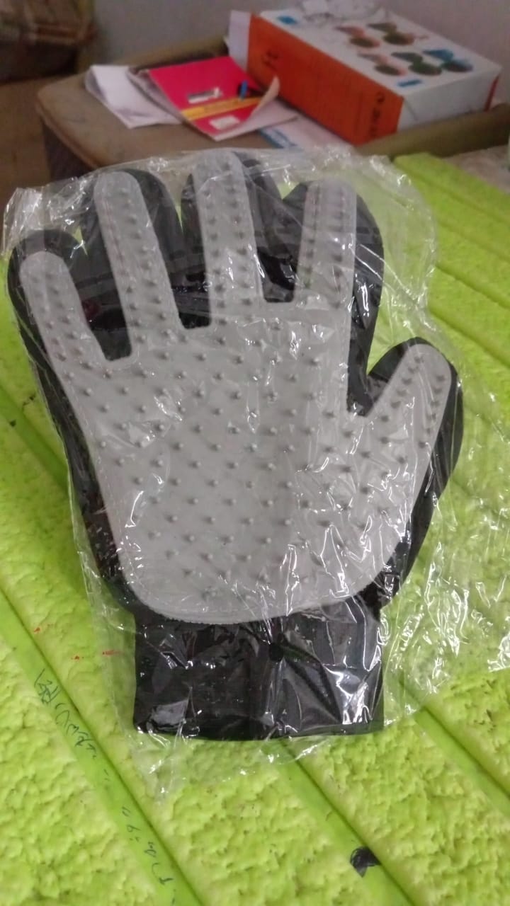 Grey  Gloves, Gloves Bathing Tool (1 Pc) - 17954_grey_true_touch_gloves_1pc