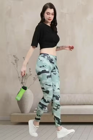 Stylish girls leggings in camouflage print, perfect ankle fit jeggings for women