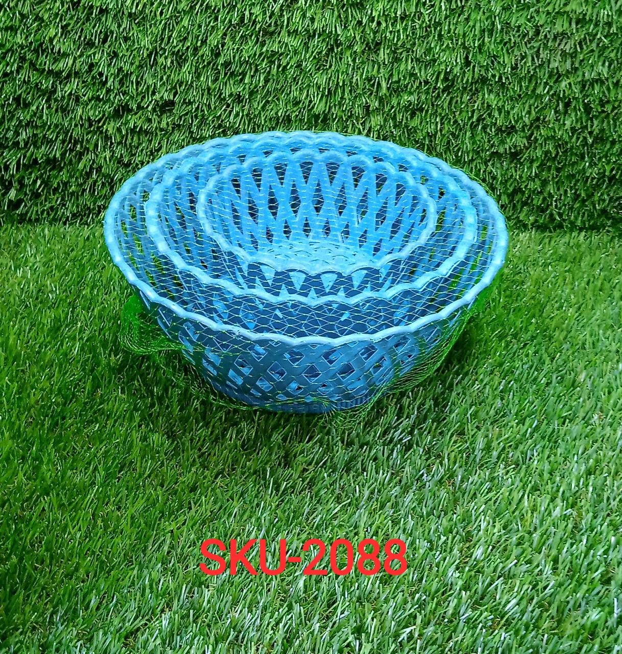 Round plastic storage baskets, set of three for home use.