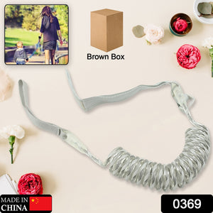 Child safety wrist leash for secure travel with toddlers, featuring a coiled design and comfortable straps