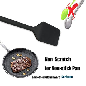Non-scratch dessert serving spatulas designed for non-stick pans and kitchen surfaces
