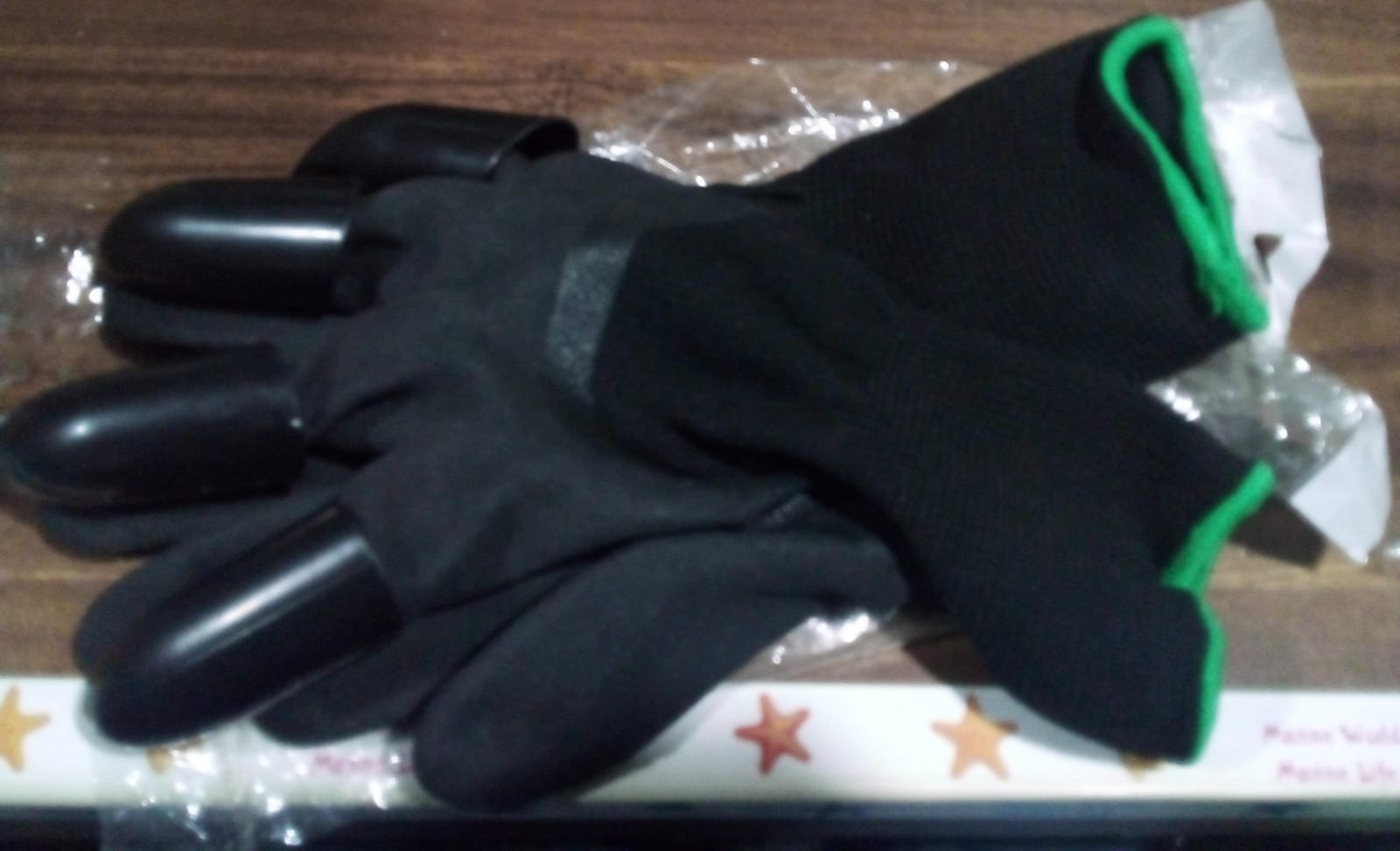 Garden Farming Gloves With Hand Fingertips & Plastic Claws (1 Pair) - 9583_gardening_gloves_black_1pair