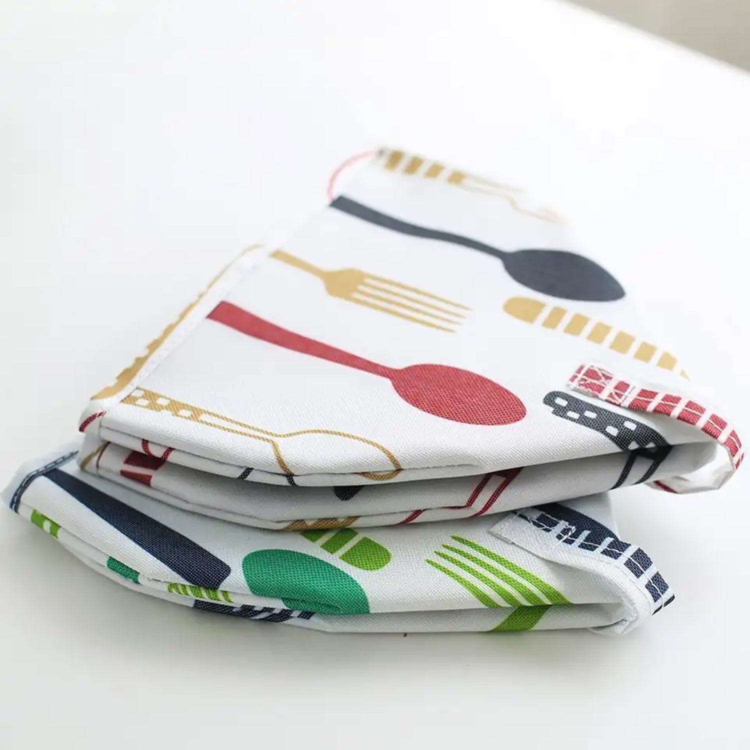 Foldable food cover for kitchen in colorful design, perfect for protecting meals from pests