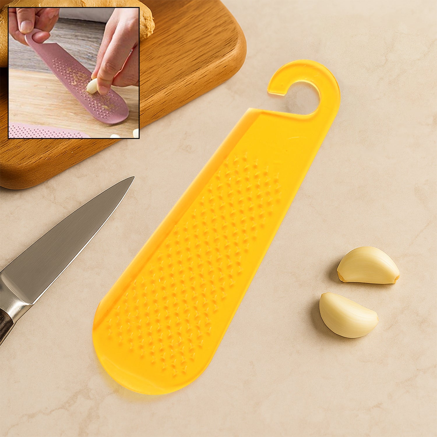 Yellow garlic and ginger grater tool for easy grating and meal preparation