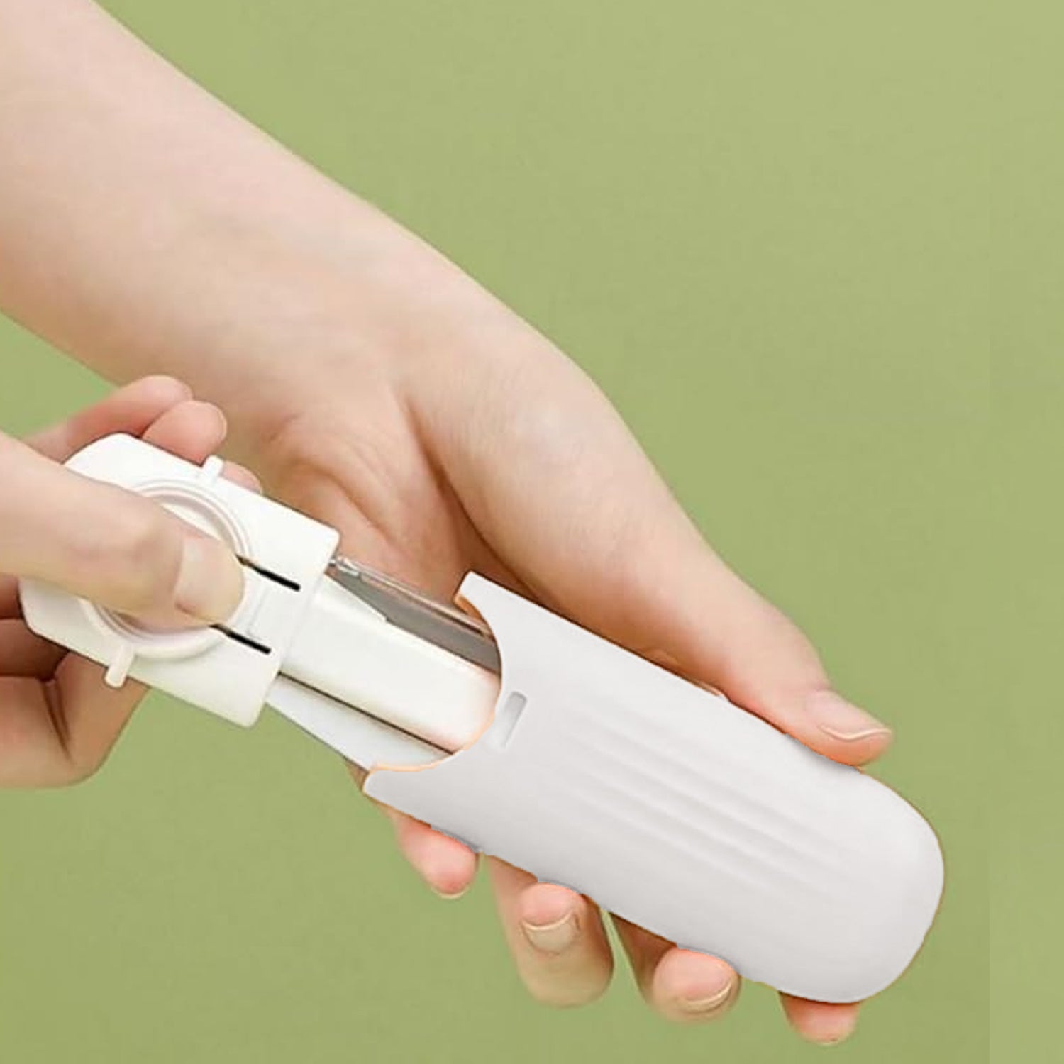 Superior eMart 2-in-1 knife and peeler with ergonomic white handle in protective case