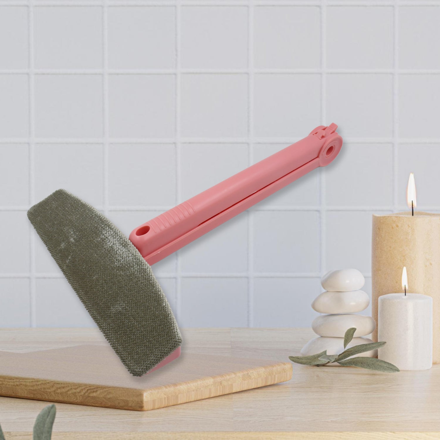 Superior eMart glazed glass cleaning wiper with a pink handle for effective cleaning and home decor