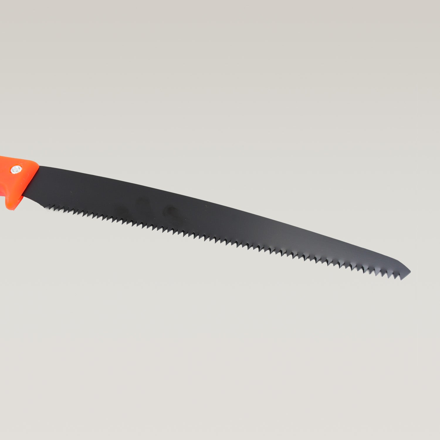 Superior eMart hand pruning saw for tree with a curved blade for efficient cutting