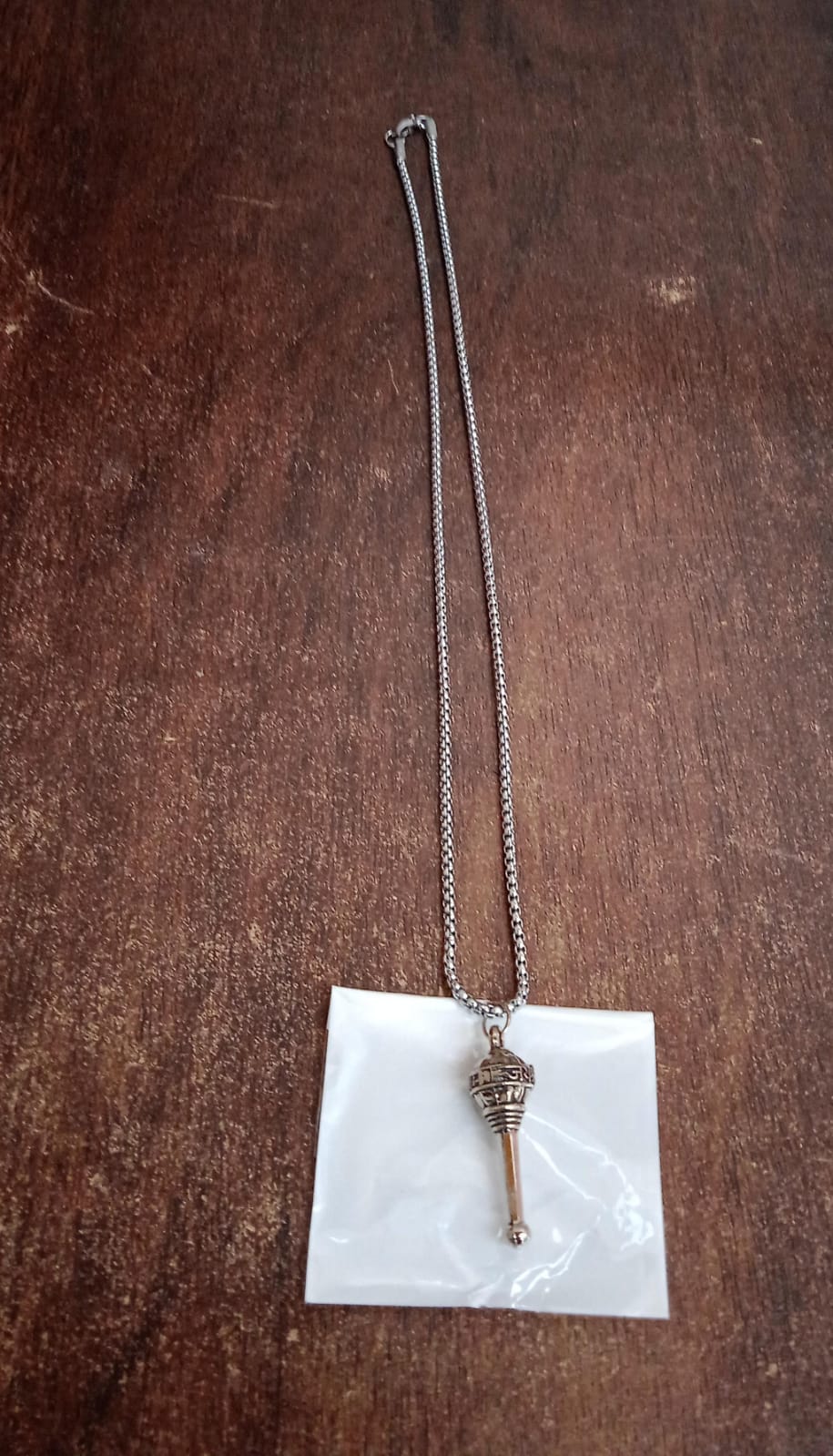 Superior eMart Hanuman pendant with chain on a white display background