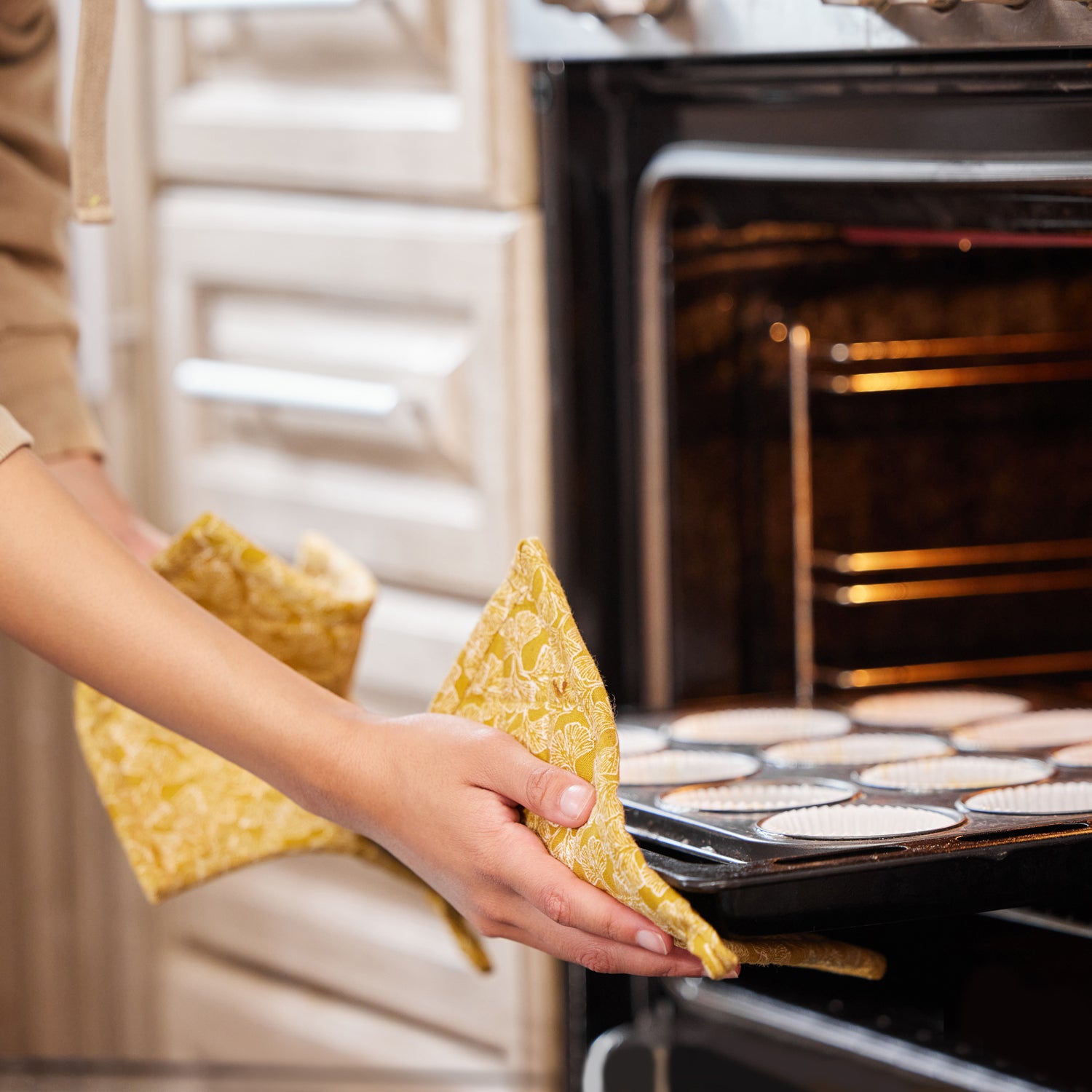 Superior eMart Professional Cotton Oven Mitt Gloves