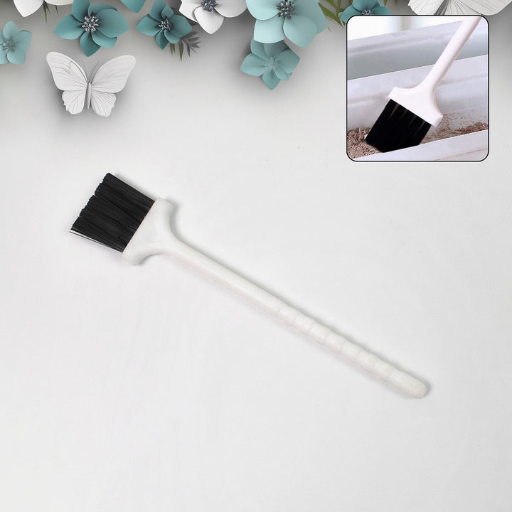 Superior eMart laptop keyboard brush with soft bristles for effective cleaning and dust removal
