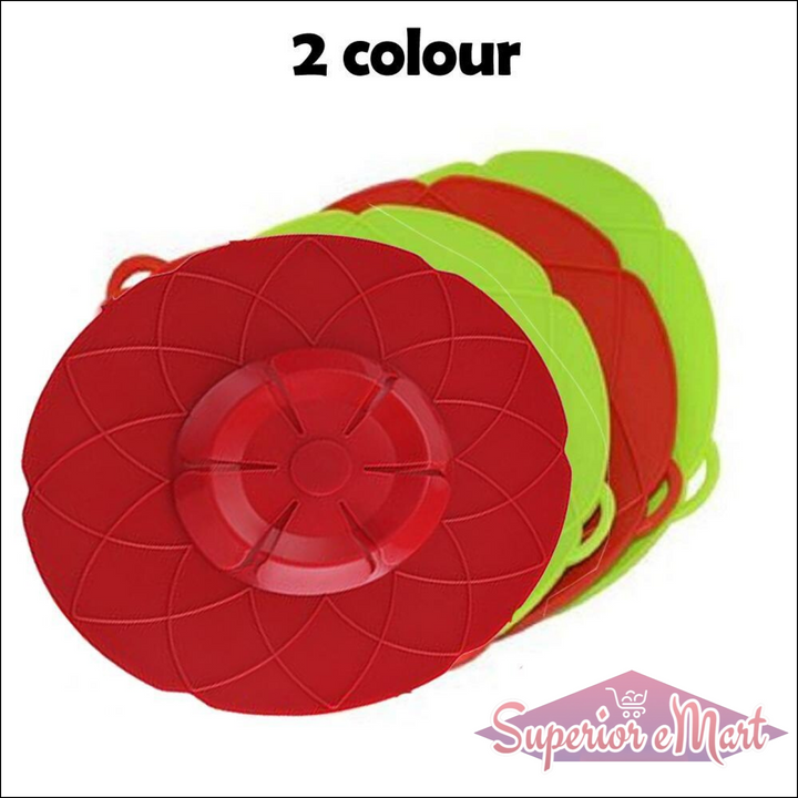 Set of multifunctional silicone lid cover in red and green for various kitchen containers