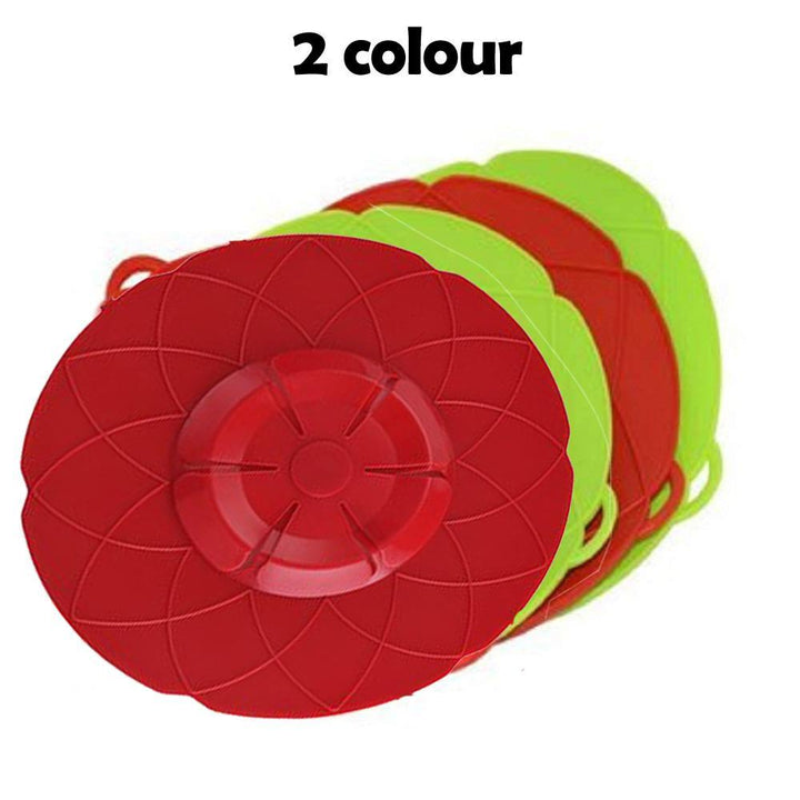 Set of multifunctional silicone lid cover in red and green for various kitchen containers