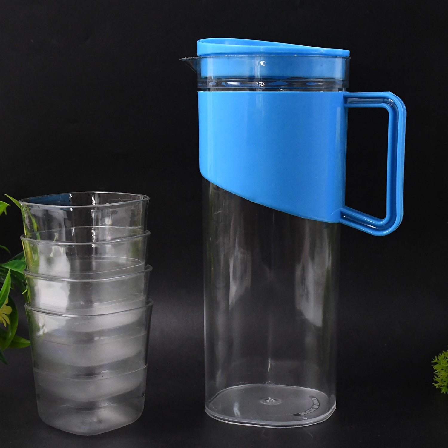 Superior eMart 2000 ml water jug with glasses set featuring a blue handle and lid for home use