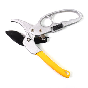 Superior eMart 200mm pruning shears with ergonomic handle for precise cutting in gardening tasks