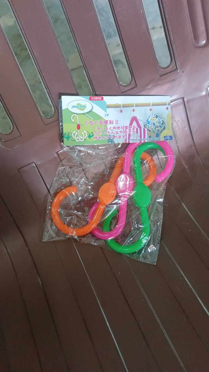 S shape hanger set 3 pcs in vibrant colors for versatile hanging solutions in home improvement