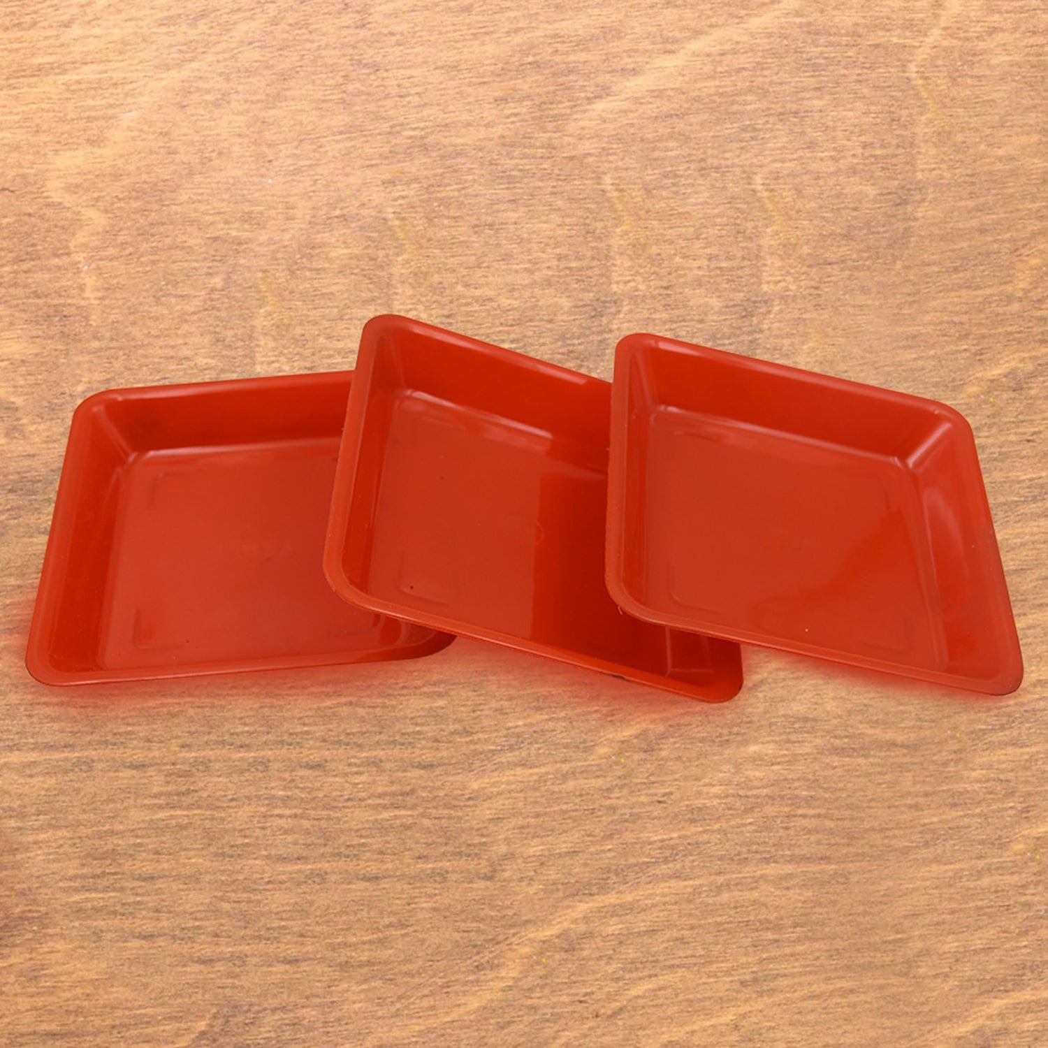 Set of three red square dinner plates from Superior eMart ideal for stylish dining