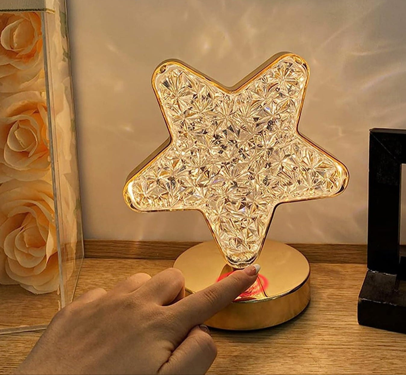 Star shape crystal lamp with adjustable light source color and a touch control base