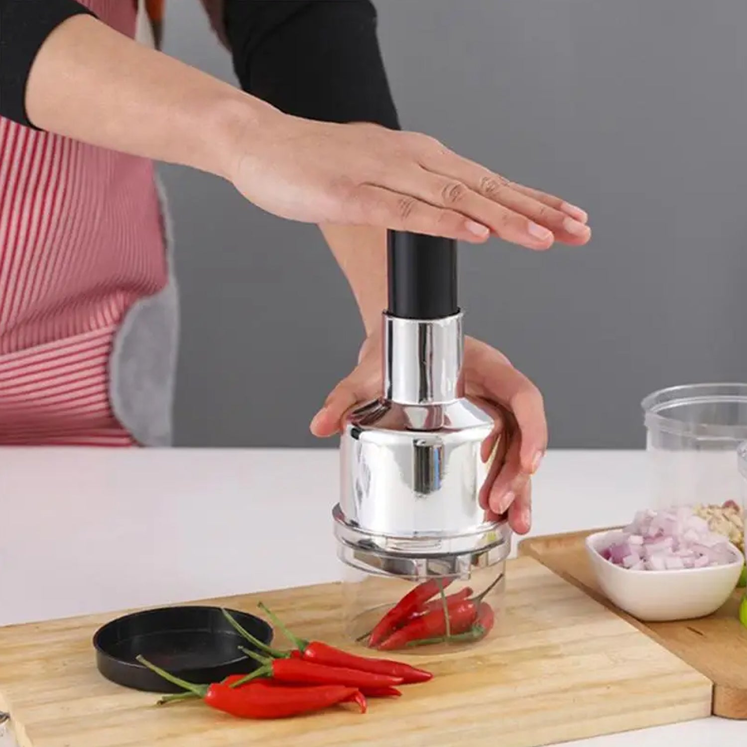 Multifunctional Onion Cutter / Vegetable Cutting Tool Home Kitchen Accessory