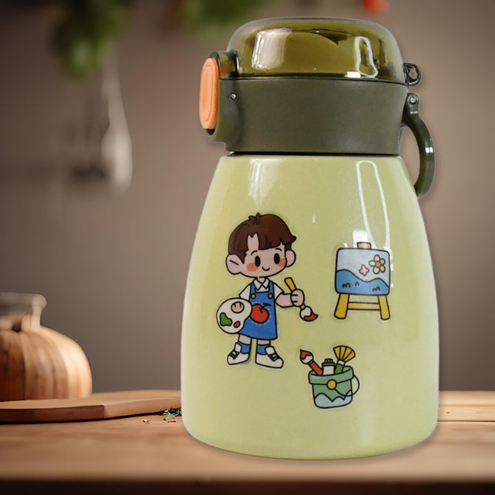 Vacuum insulation flask bottle with playful cartoon design in green for hot or cold beverages